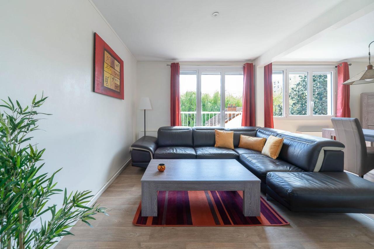 Le Raymond - Appartement Proche Du Centre Sportif, Des Rives De L'Allier Et Du Centre-Ville - Parking 维琪 外观 照片