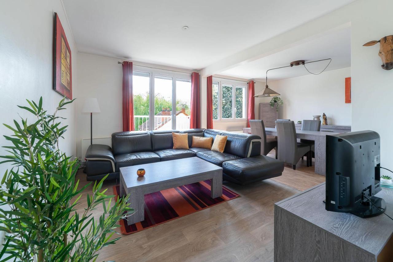 Le Raymond - Appartement Proche Du Centre Sportif, Des Rives De L'Allier Et Du Centre-Ville - Parking 维琪 外观 照片