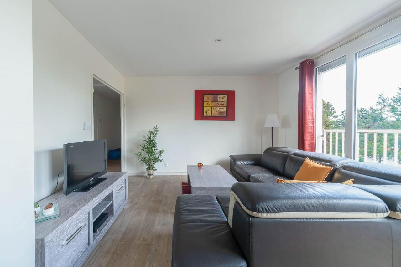 Le Raymond - Appartement Proche Du Centre Sportif, Des Rives De L'Allier Et Du Centre-Ville - Parking 维琪 外观 照片