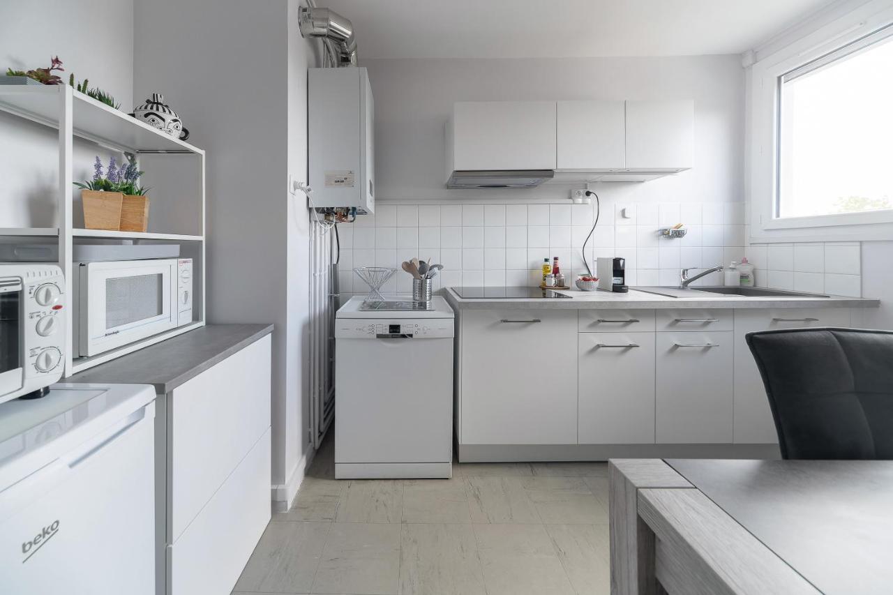 Le Raymond - Appartement Proche Du Centre Sportif, Des Rives De L'Allier Et Du Centre-Ville - Parking 维琪 外观 照片